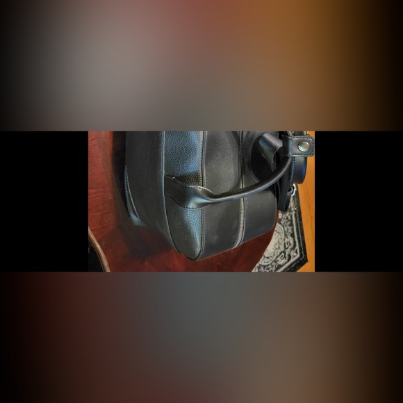 Calvin Klein Small Leather Duffle Bag - Picture 2 of 9